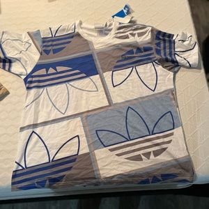 Mens Adidas T Shirt Brand New Size XXL